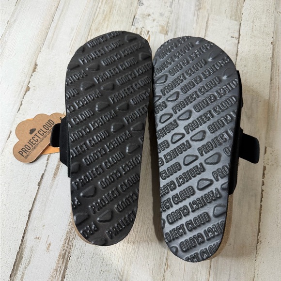 Project Cloud Women's Black Sandals - Picture 2 of 3